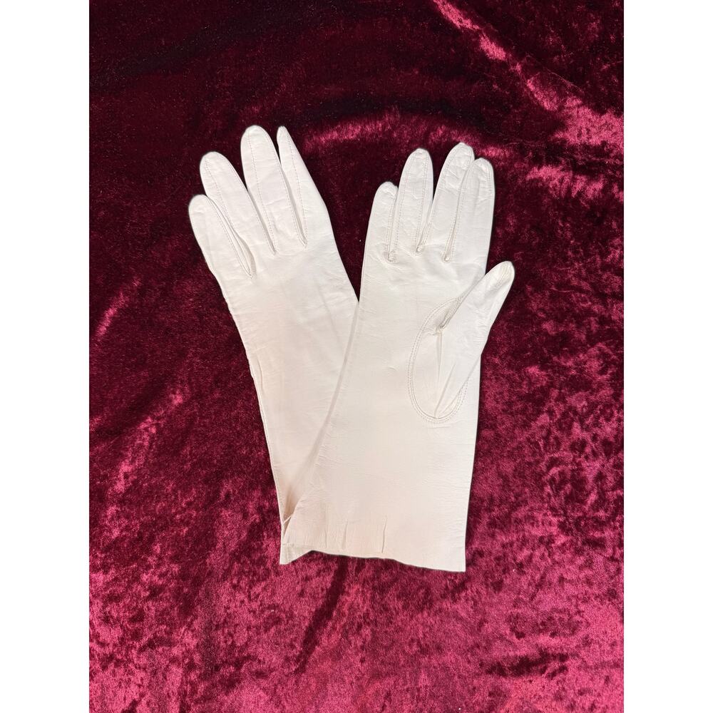 Vintage Accessory - Italian Leather Gloves White / Cream Wrist Length - Size 6.5